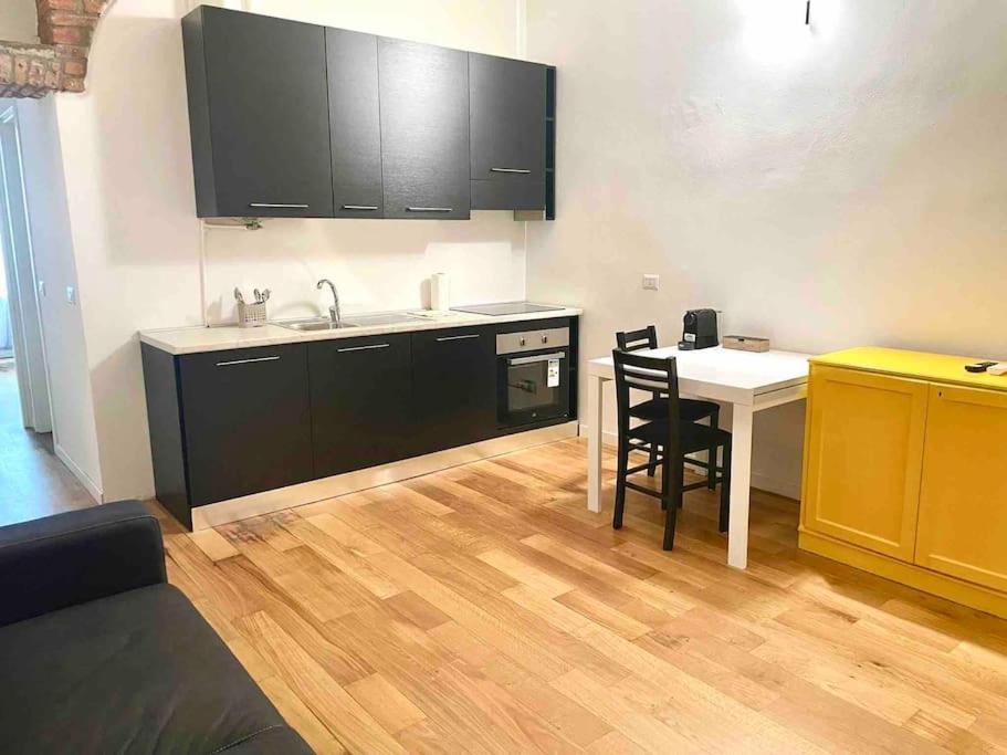 Isola - Garibaldi Lovely Apt. With Netflix And Wifi Milão Exterior foto
